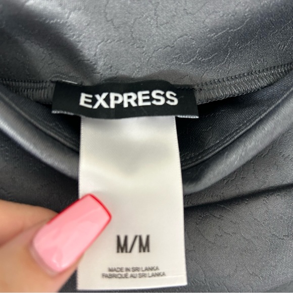 EXPRESS | Faux Leather Cheetah Print Leggings - Picture 6 of 13
